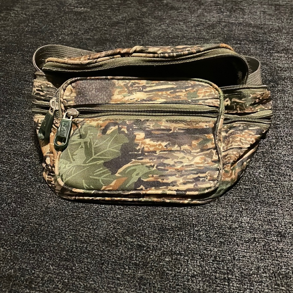 Army fatigue fanny pack